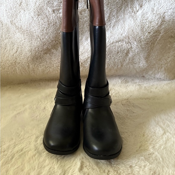 Kids Boots - Picture 2 of 5